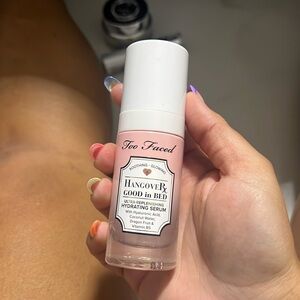 Too faced hydrating serum